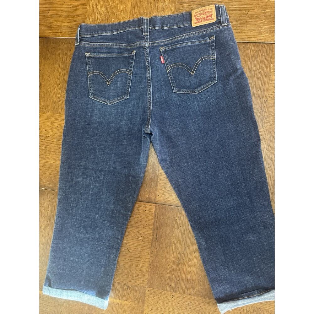 Levis Classic Capri Cuffed Jean Women’s Size 31 Stretch Ravine Blue PC17860-0009